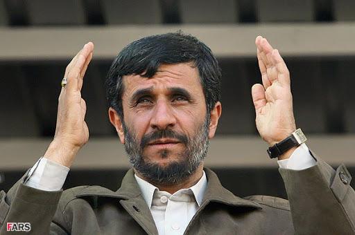 تغییر چهره ی جنجالی محمود احمدی نژاد با سیبیل+عکس