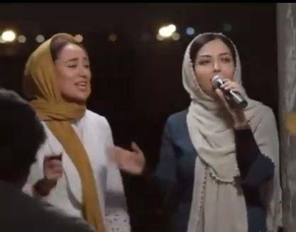 رقص و آواز بهاره افشاری و دوستش در پشت صحنه+فیلم جنجالی