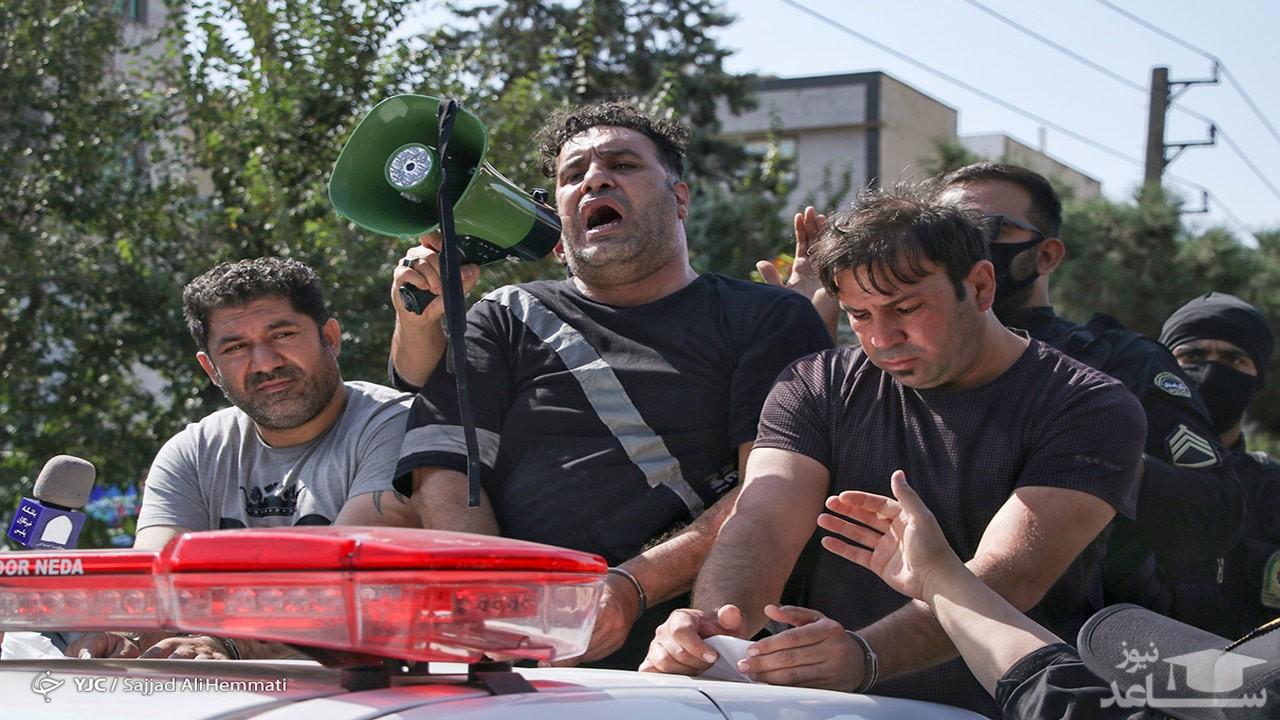 اقدام عجیب پلیس با ارازل و اوباش تهرانپارس/آنها از مردم در خیابان عذرخواهی می کردند+فیلم جنجالی