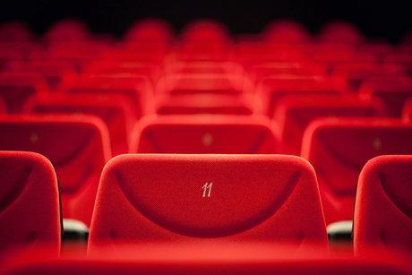 سینماها تا چه ساعتی اجازه اکران دارند؟