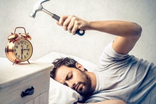 علت اصلی خستگی بعد از بیدار شدن از خواب چیست؟