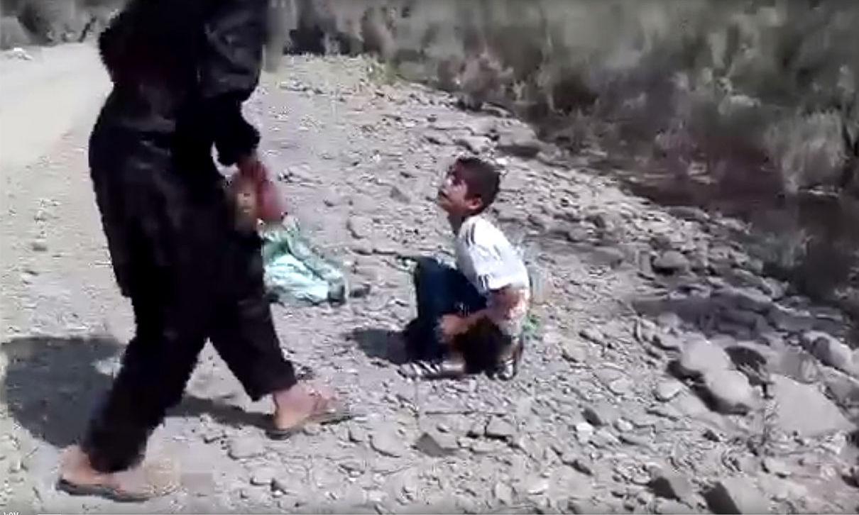فیلم +14 از شکنجه وحشتناک  دو کودک ایرانی در بیابان