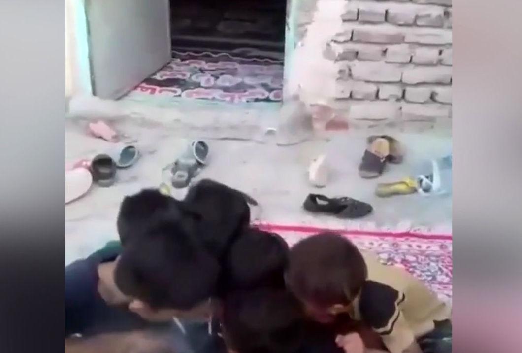 فیلمی تاسف بار دیگری از استعمال مواد مخدر توسط چند پسر بچه