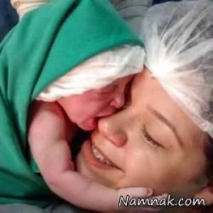 نوزادی که هنگام رویارویی با مادرش حرکتی جالب انجام داد+عکس