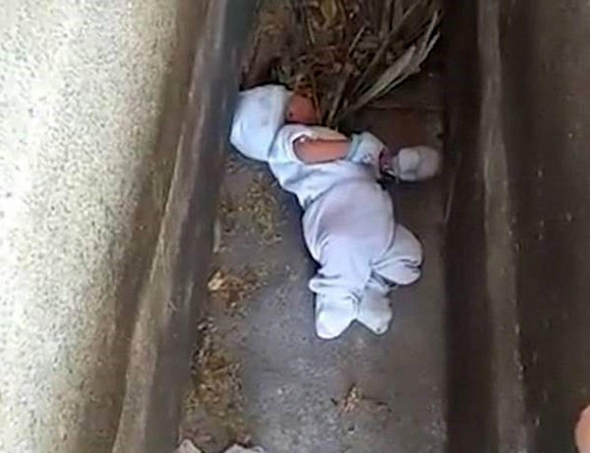 ماجرای غم انگیز رها کردن نوزاد بی گناه در قبر توسط مادرش فاش شد!