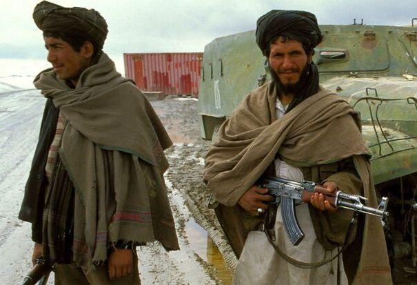 فیلم ترور جوان افغانستانی به دست طالبان/ماجرا چه بود؟
