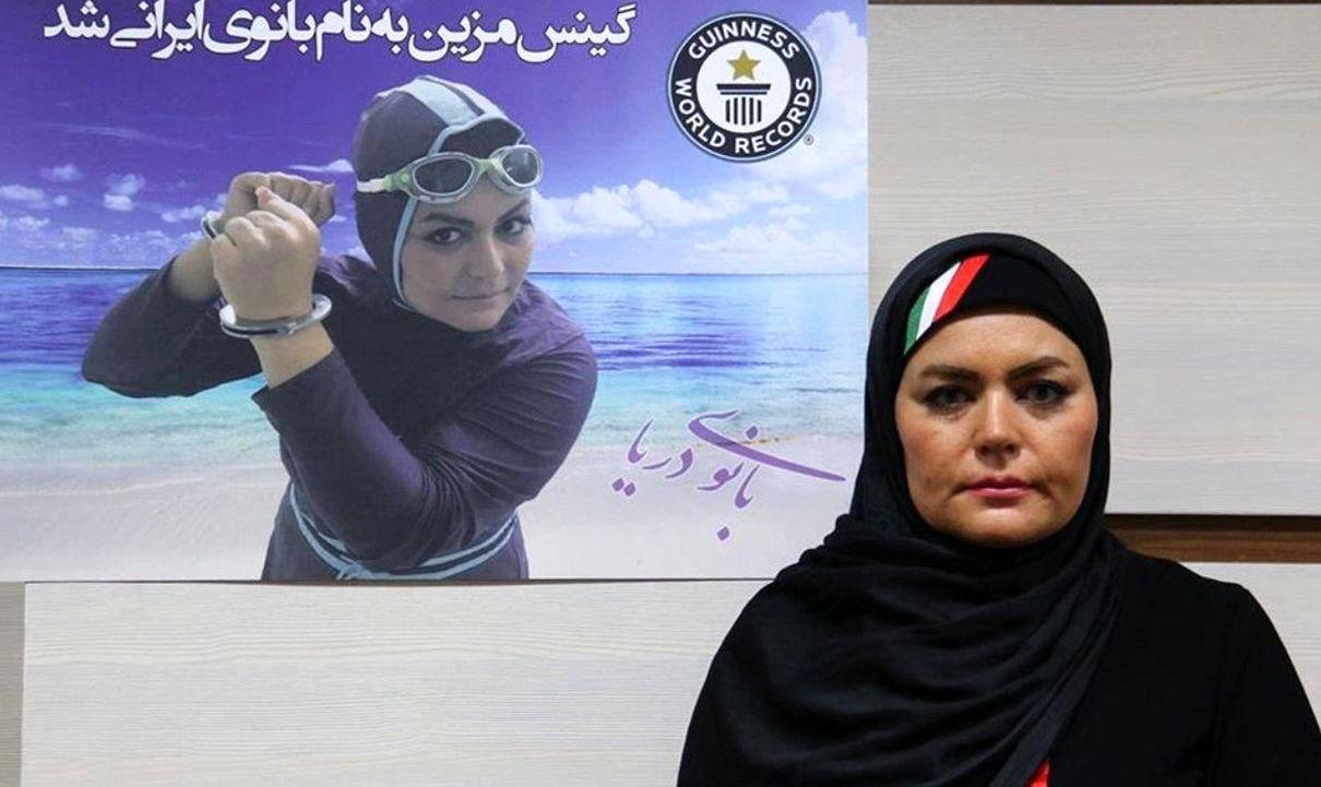 بانوی ایرانی رکورد باورنکردنی شنا با دست های بسته را شکست+ عکس
