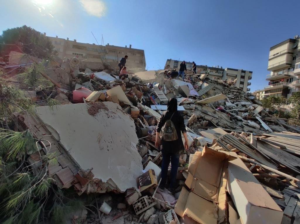 زلزله در ازمیر ترکیه 