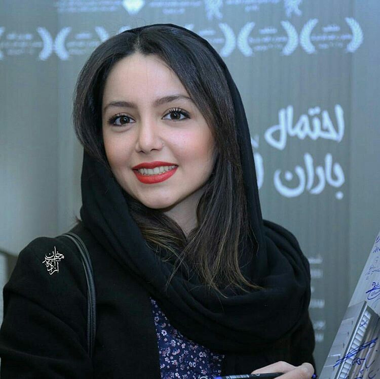Nazanin bayati | Iranian girl, Iranian actors, Girl
